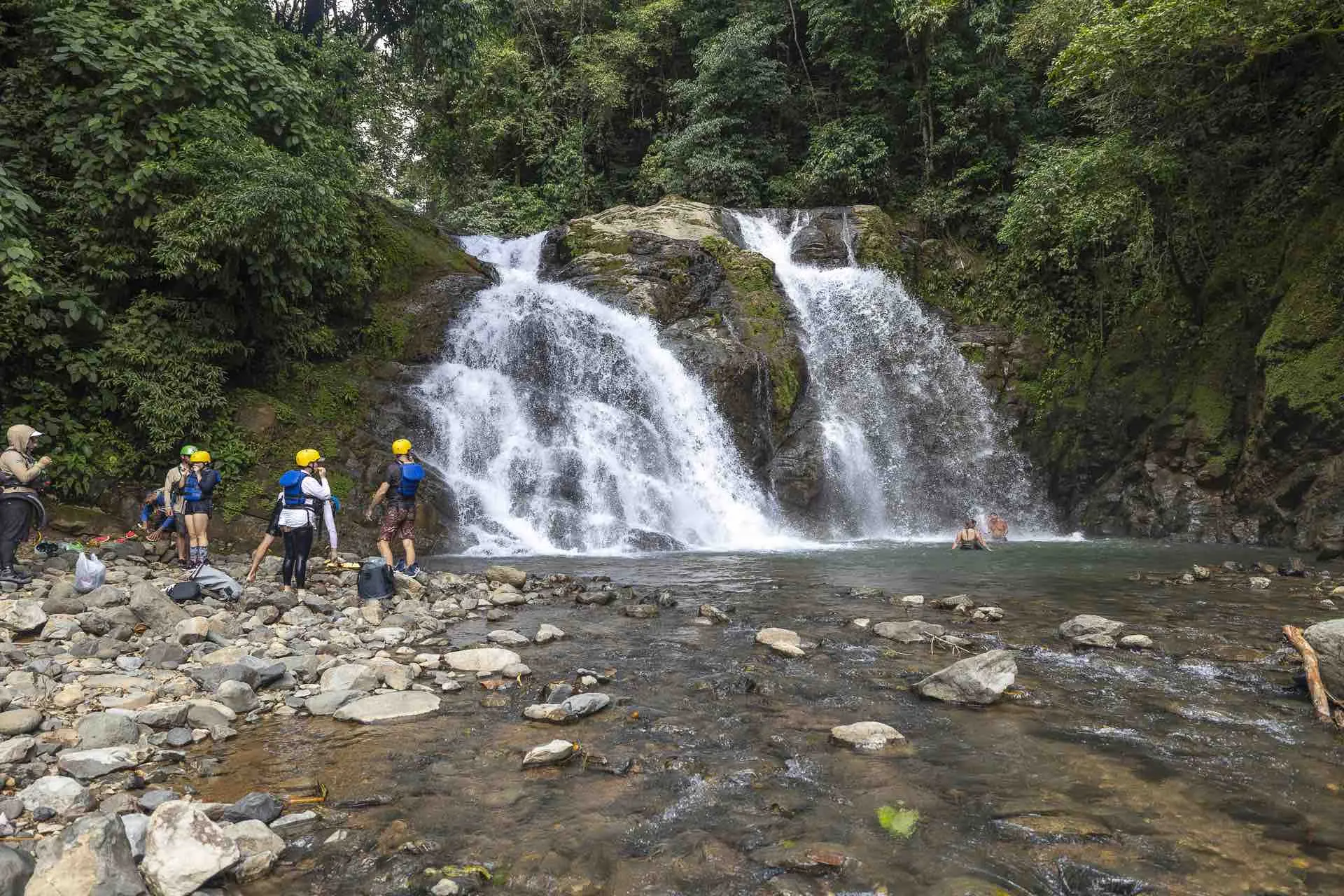 Group rafting in front of the lodge